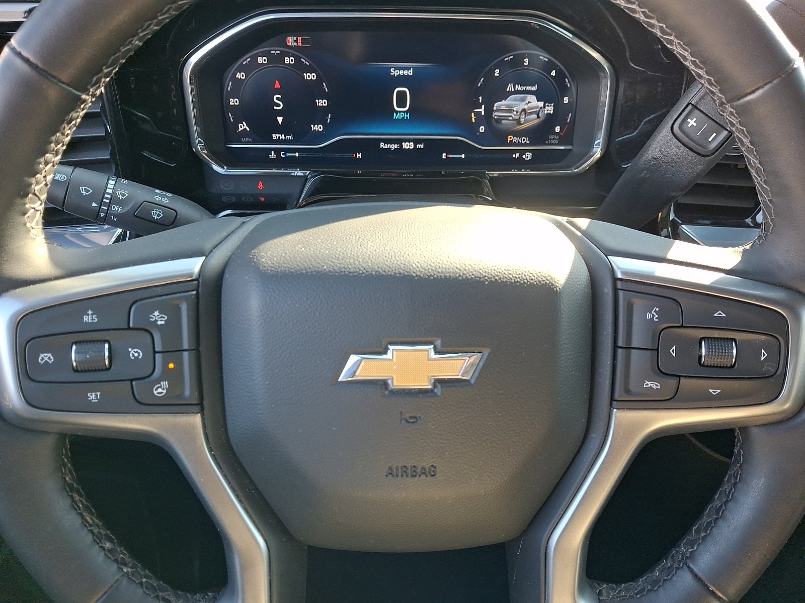 2024 Chevrolet Silverado 1500 LT (2FL)