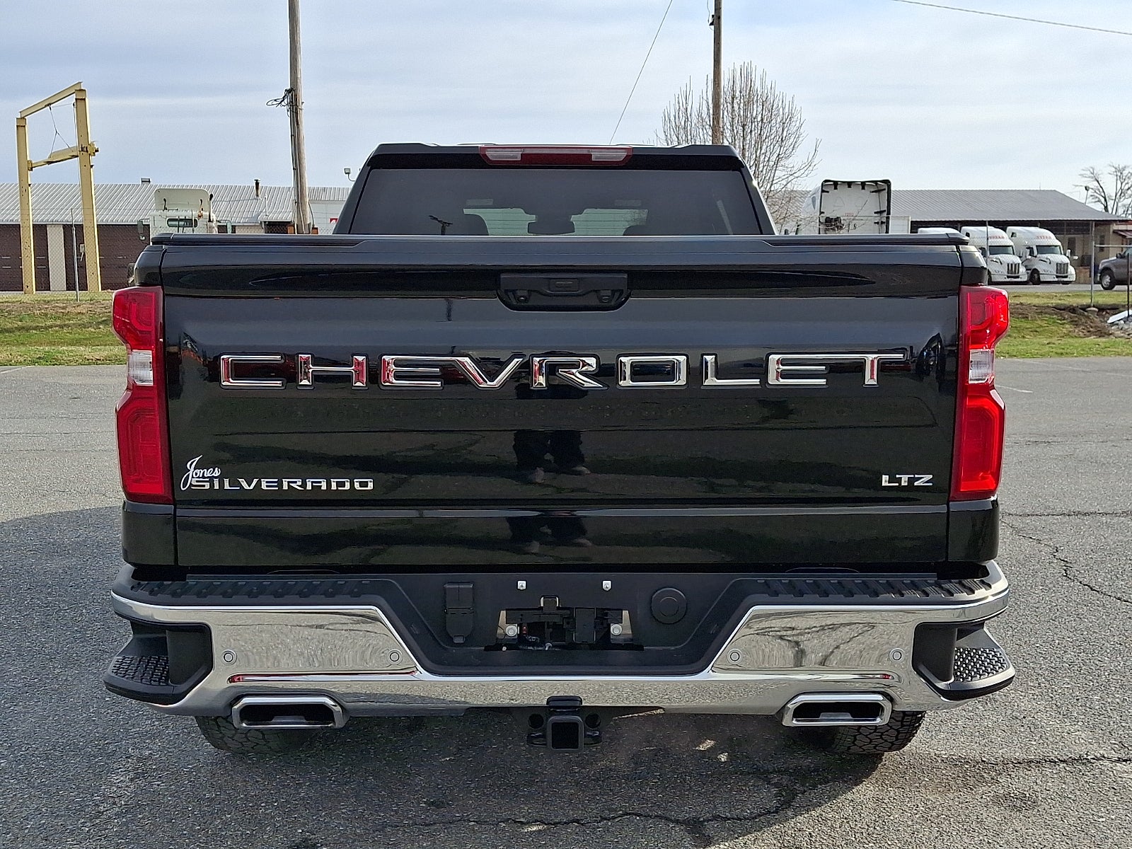 2025 Chevrolet Silverado 1500 LTZ