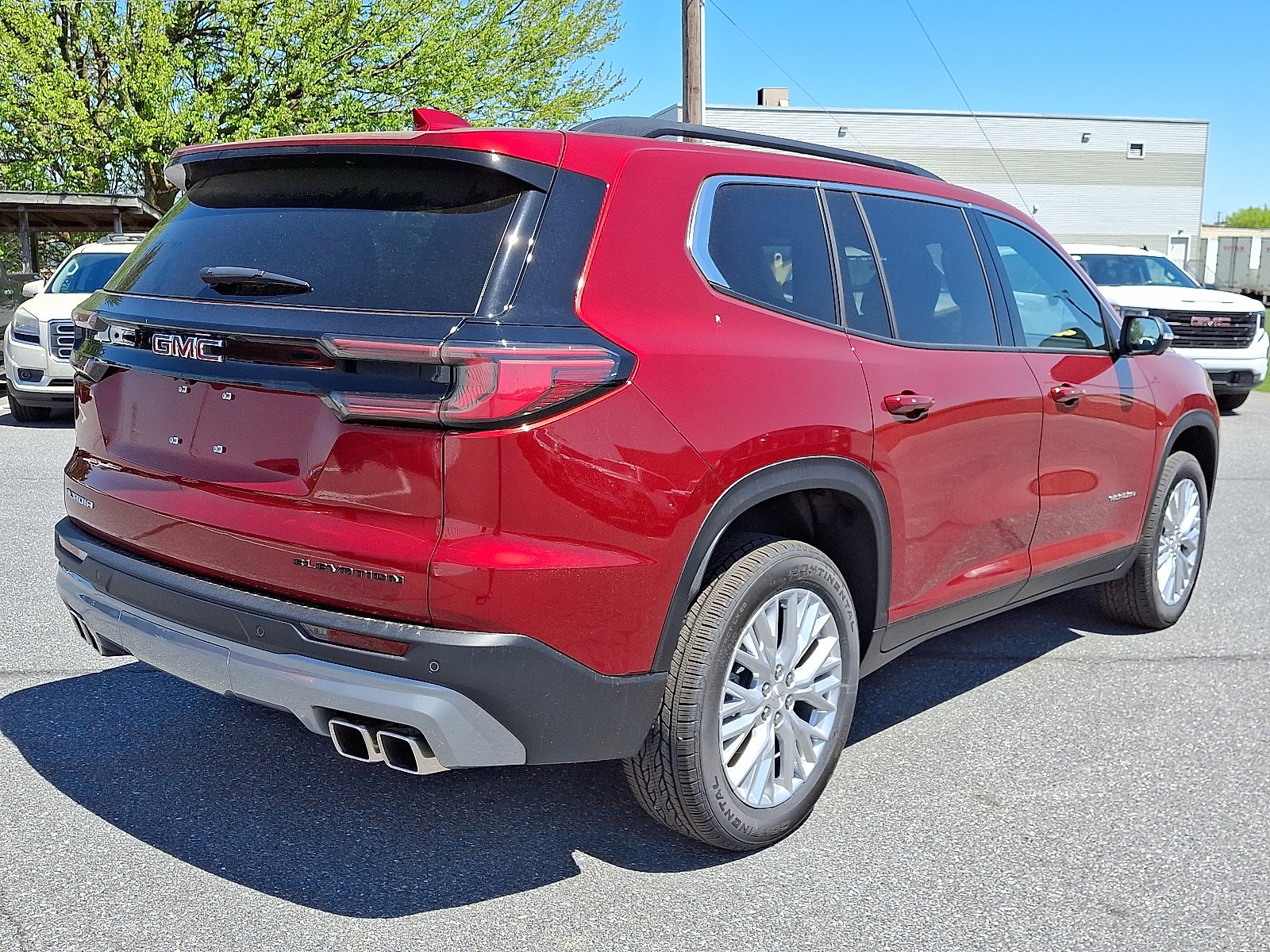 2025 GMC Acadia Elevation