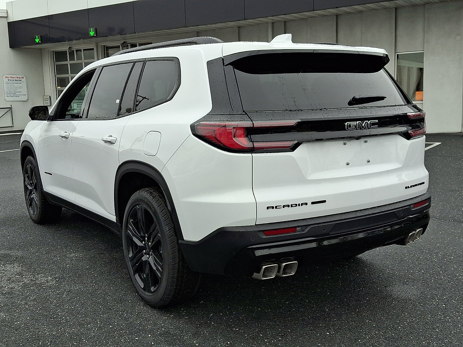 2026 GMC Acadia Elevation