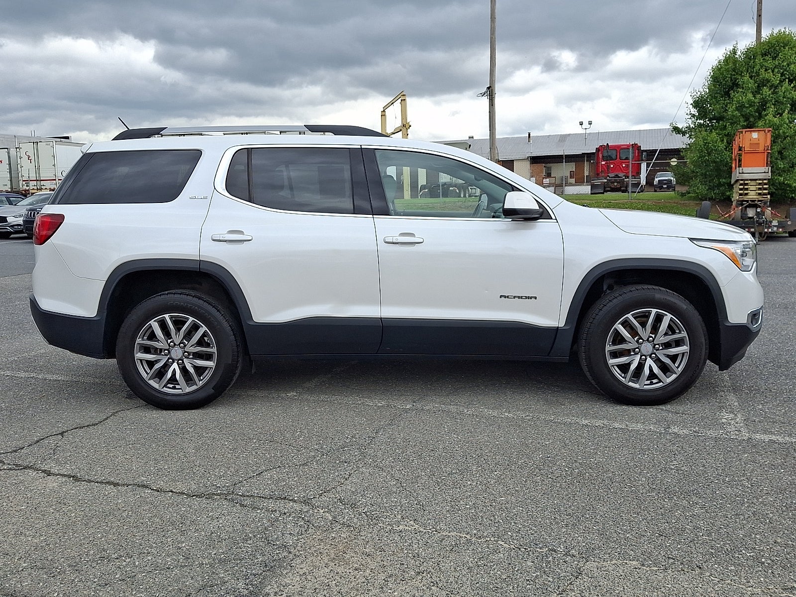 2019 GMC Acadia SLE