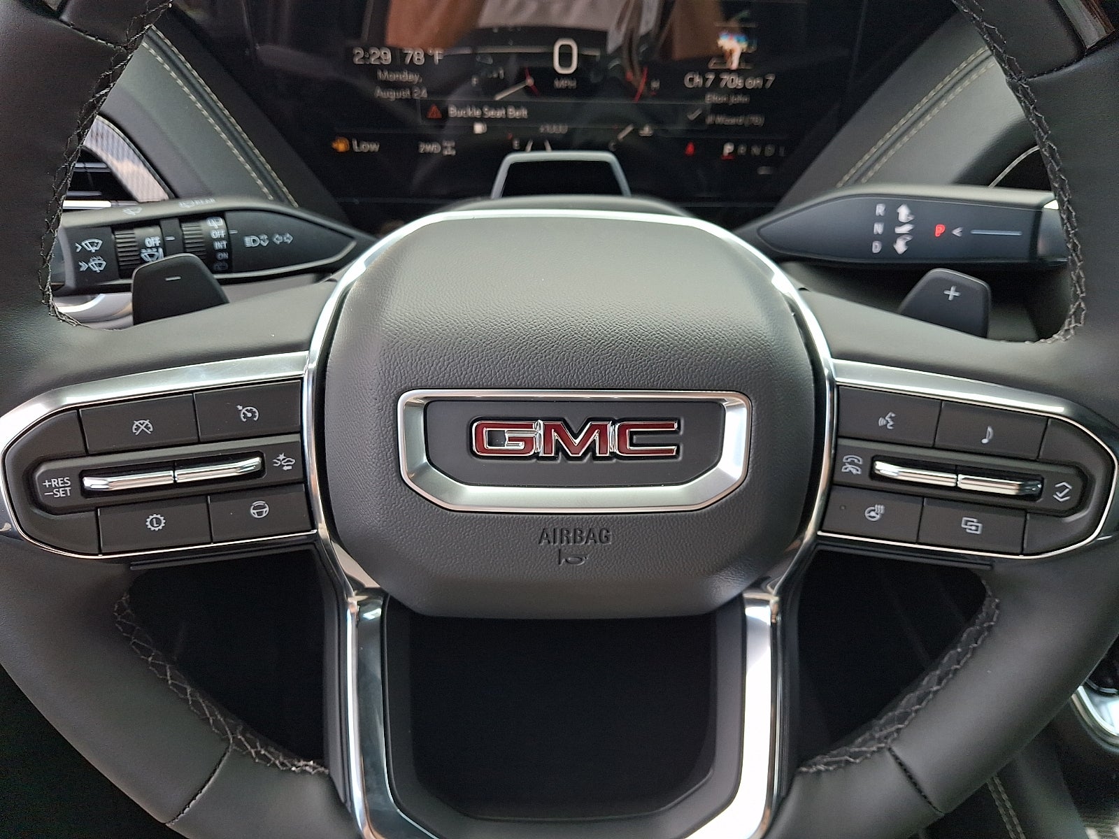 2026 GMC Yukon Elevation