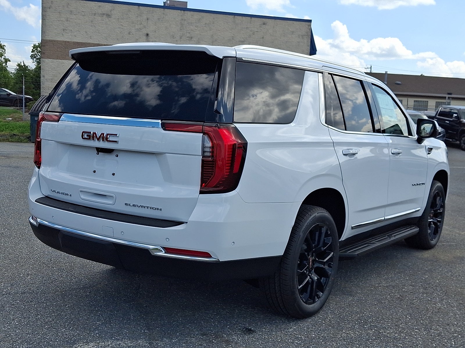 2026 GMC Yukon Elevation