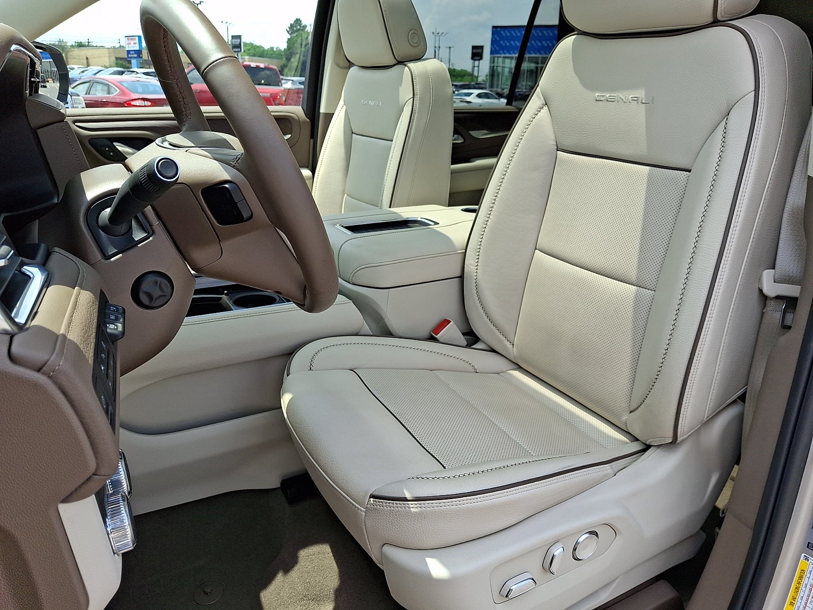2023 GMC Yukon Denali