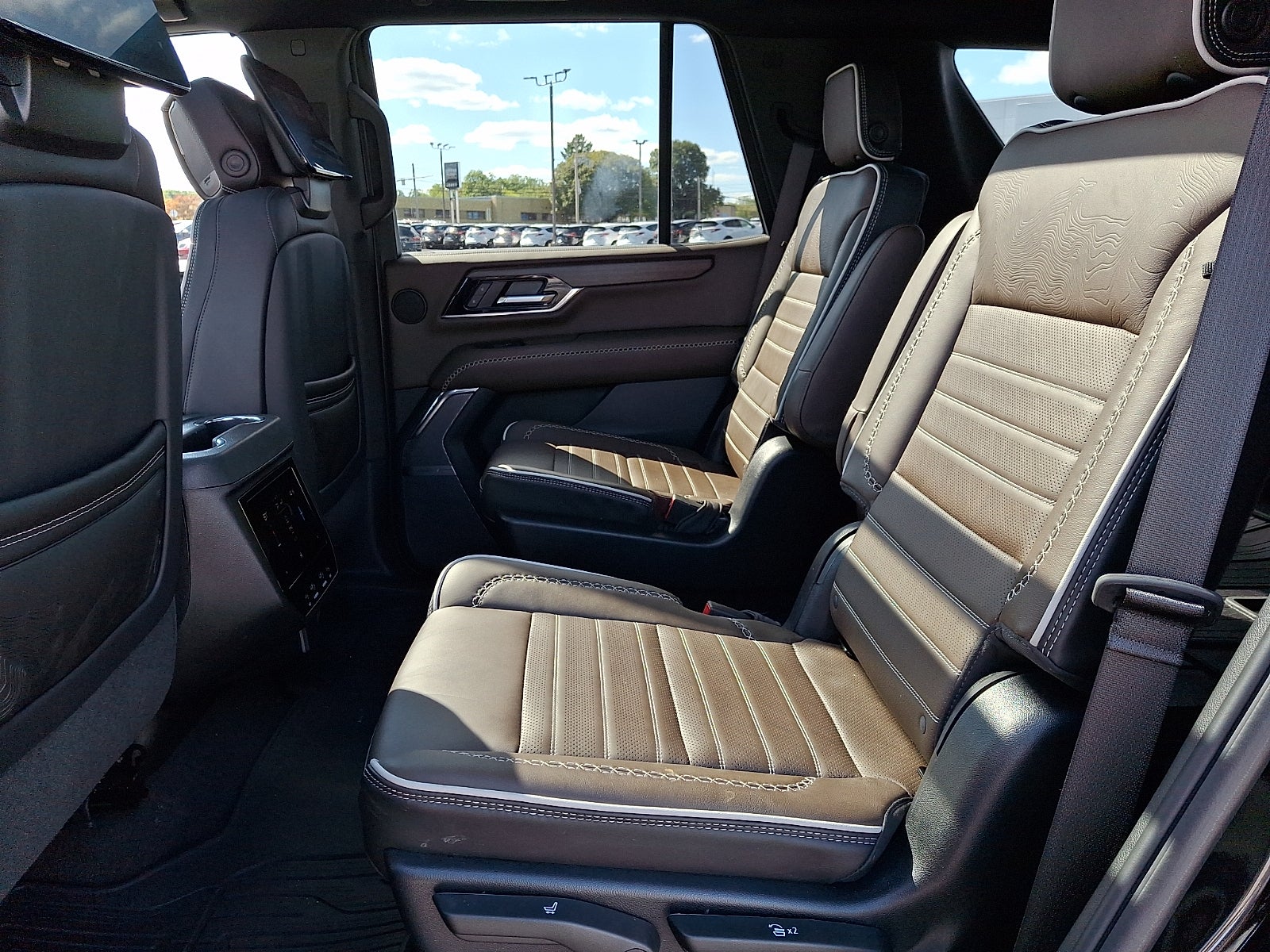2025 GMC Yukon Denali Ultimate