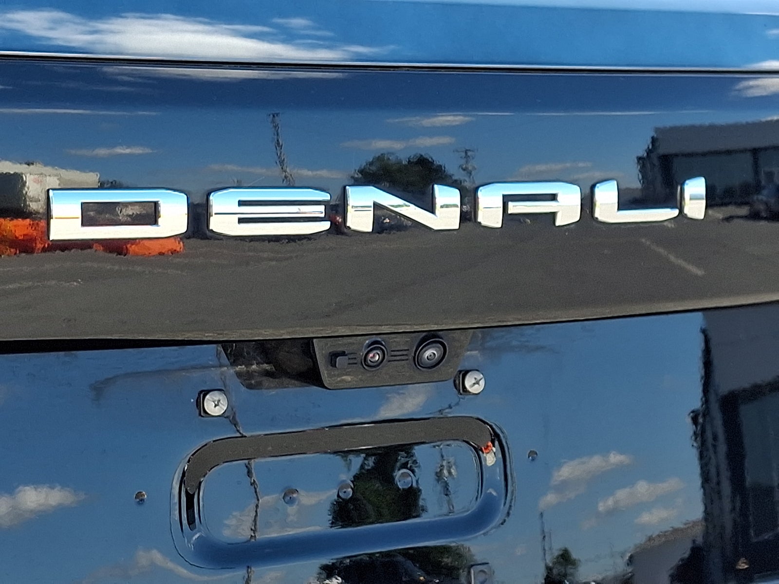 2025 GMC Yukon Denali Ultimate