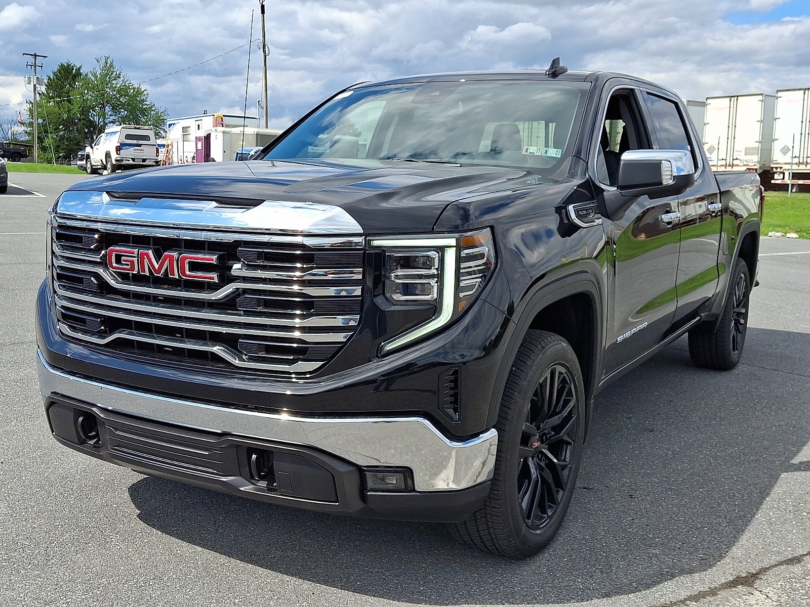 2026 GMC Sierra 1500 SLT