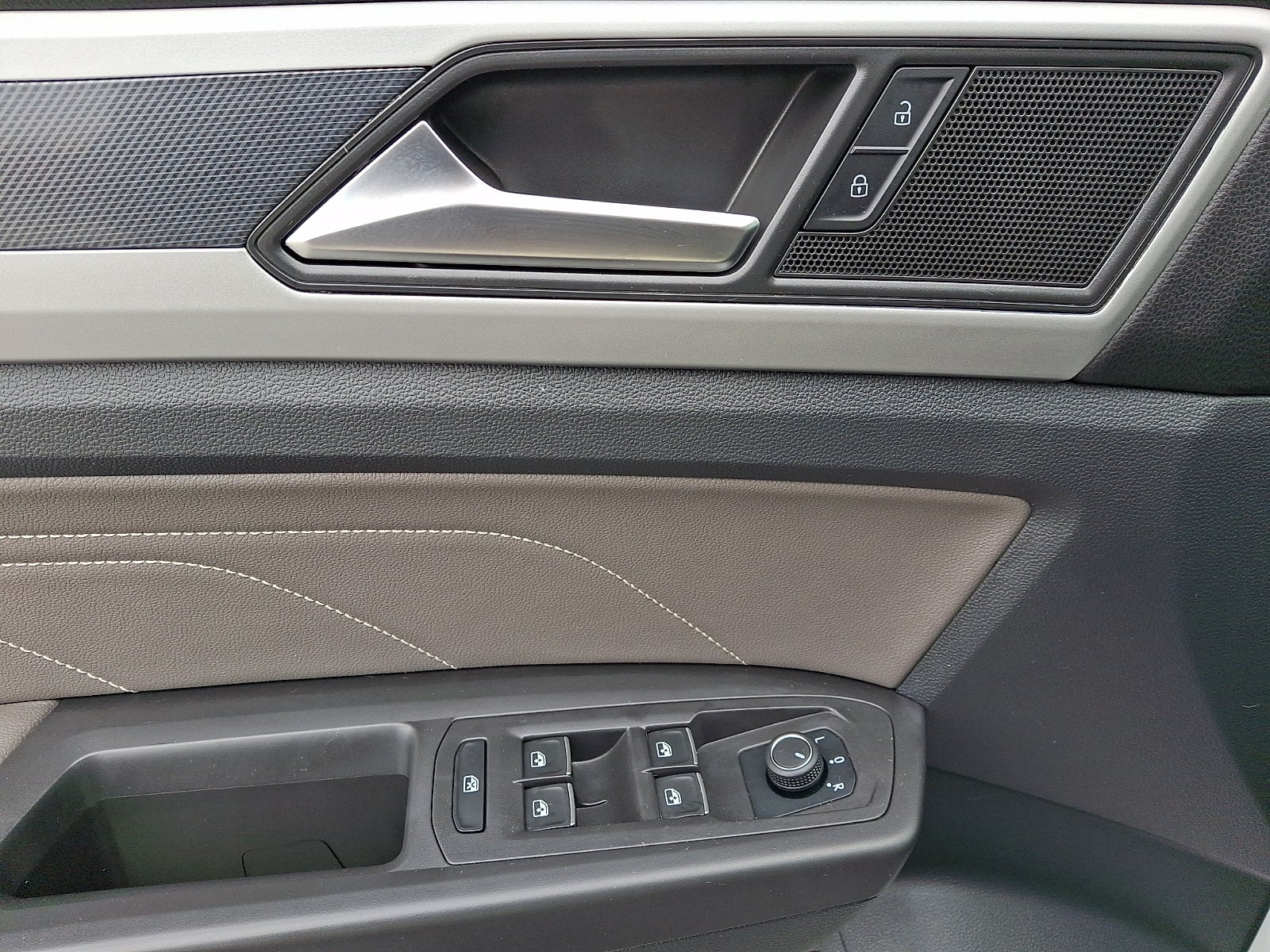 2022 Volkswagen Atlas 3.6L V6 SEL R-Line