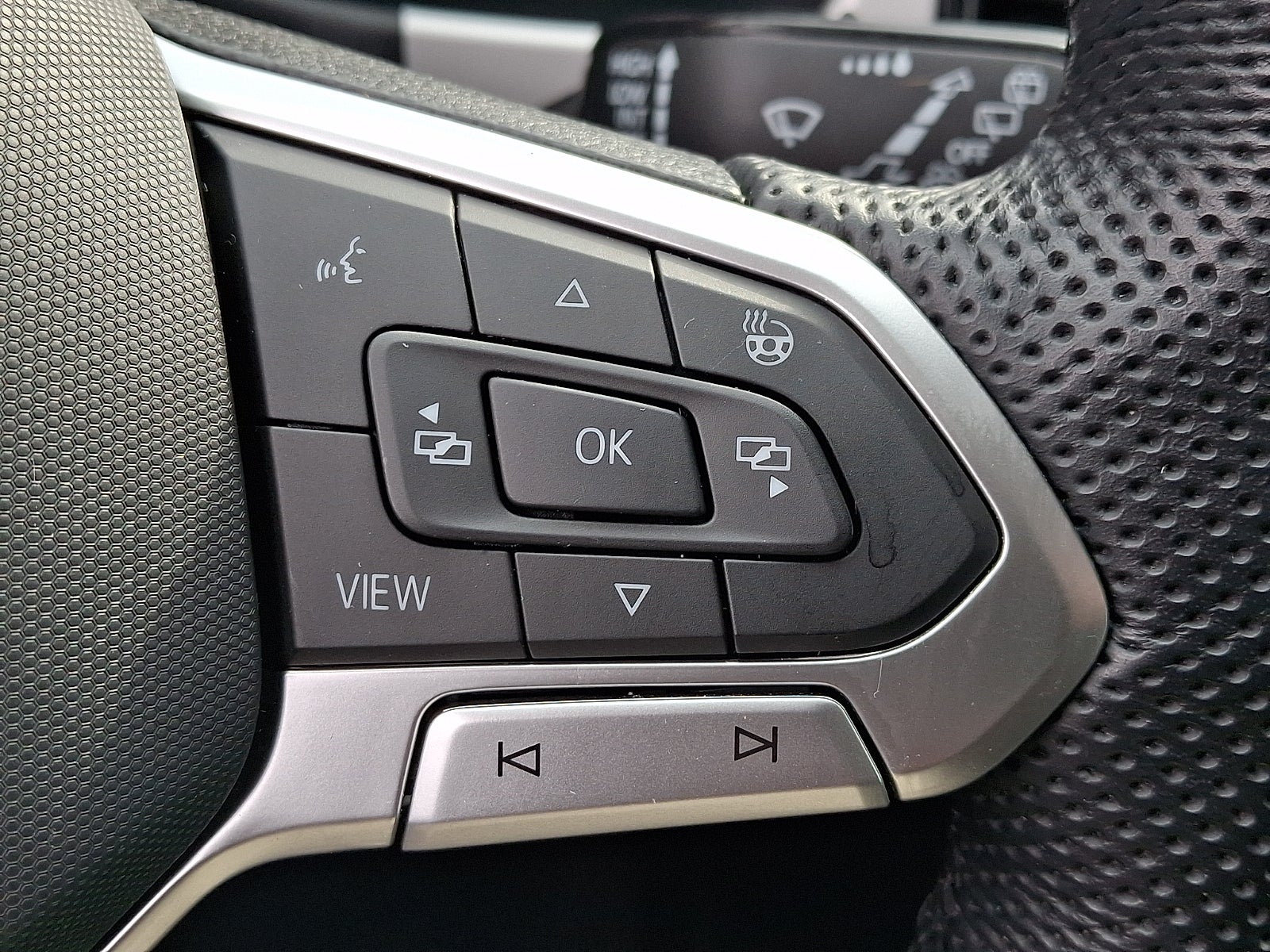 2022 Volkswagen Atlas 3.6L V6 SEL R-Line