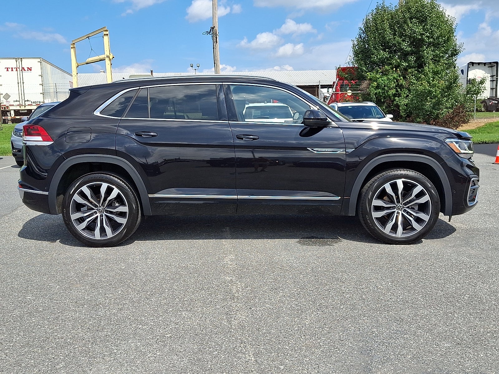 2021 Volkswagen Atlas Cross Sport 3.6L V6 SEL Premium R-Line