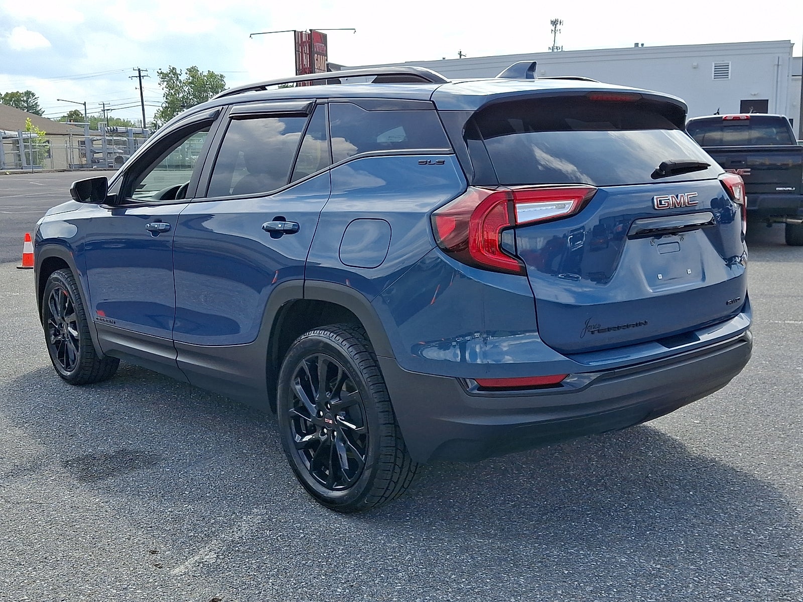 2024 GMC Terrain SLE