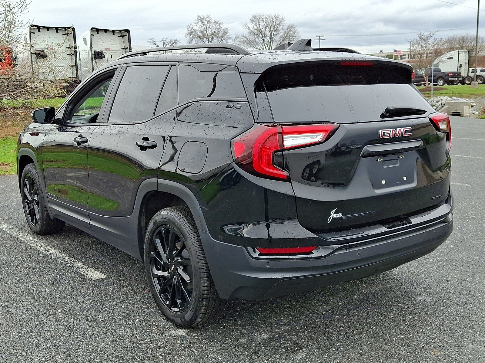 2023 GMC Terrain SLE