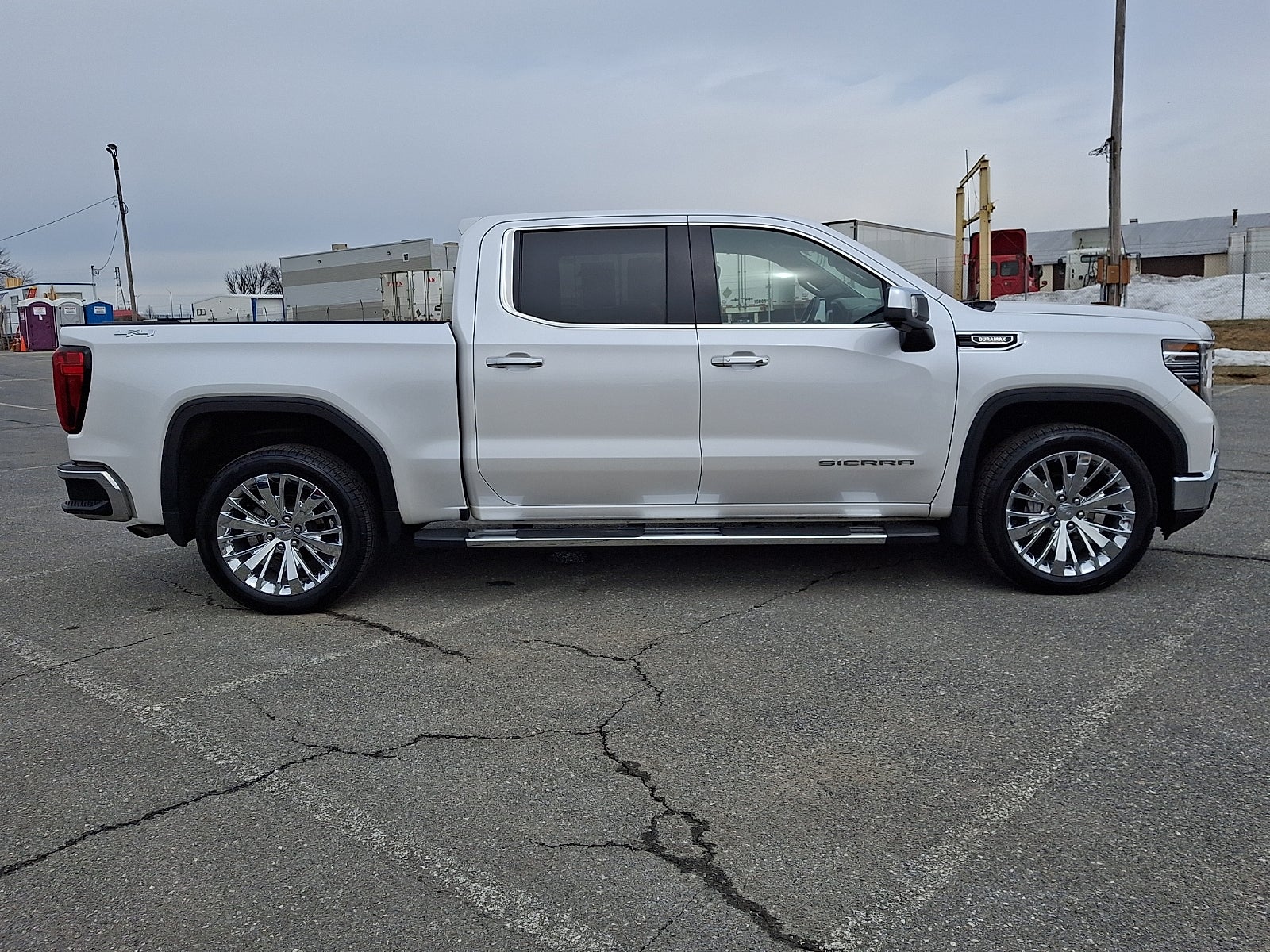 2023 GMC Sierra 1500 SLT