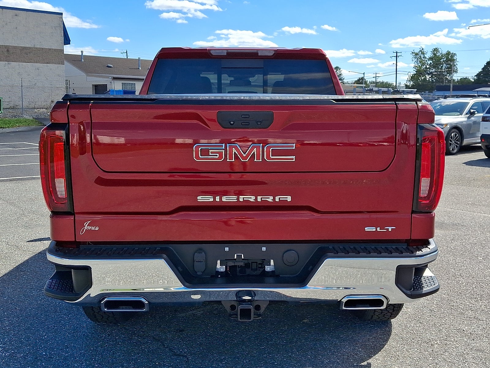 2023 GMC Sierra 1500 SLT