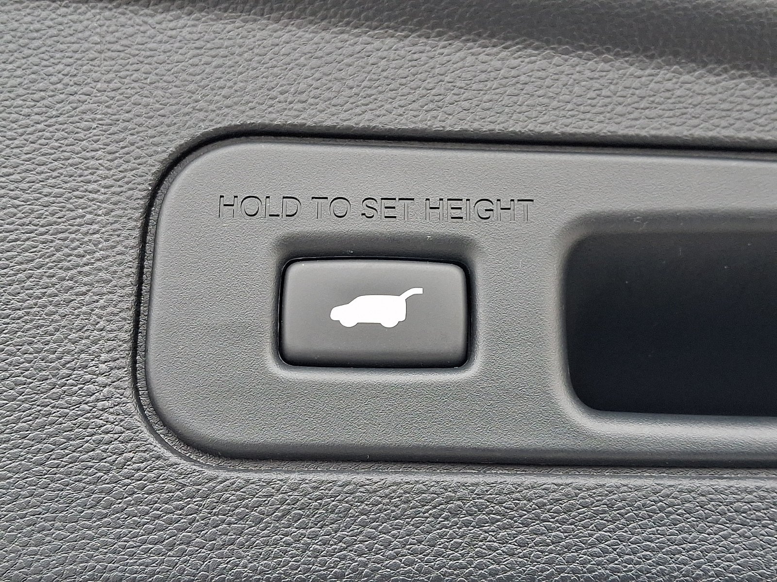 2023 Acura MDX w/Technology Package