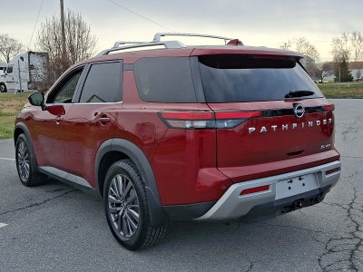 2022 Nissan Pathfinder SL