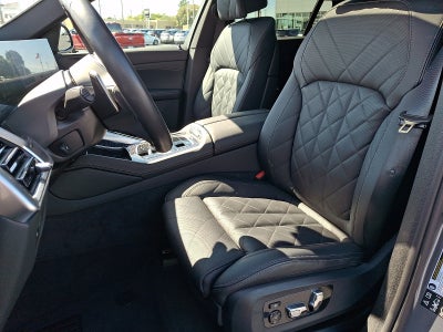 2025 BMW X6 xDrive40i