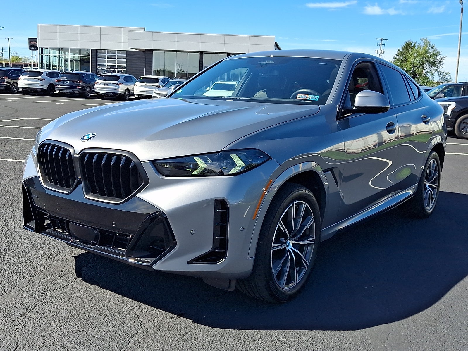 2025 BMW X6 xDrive40i
