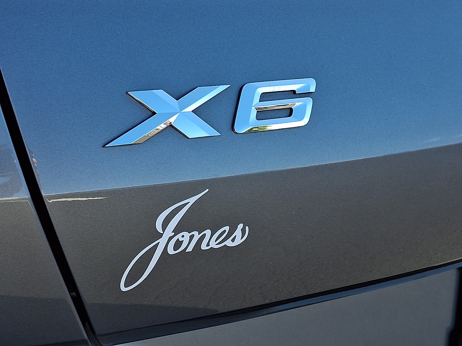 2025 BMW X6 xDrive40i