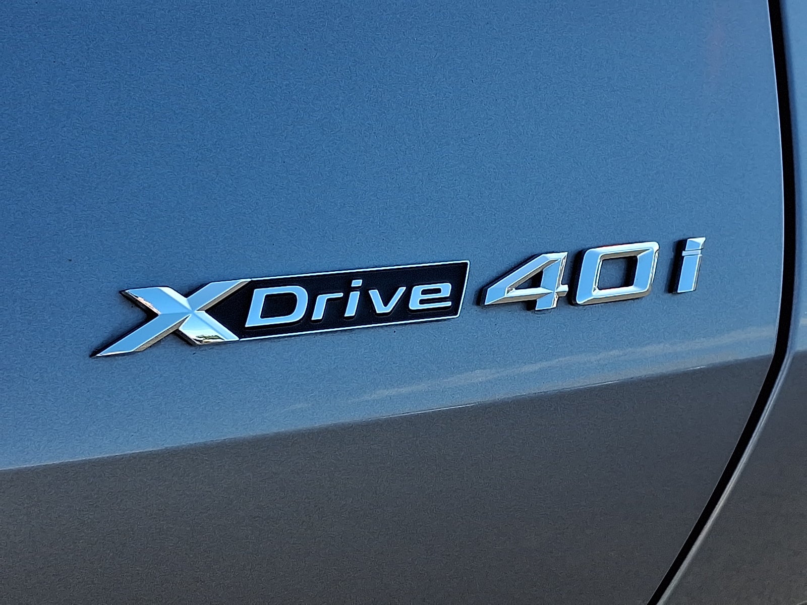 2025 BMW X6 xDrive40i