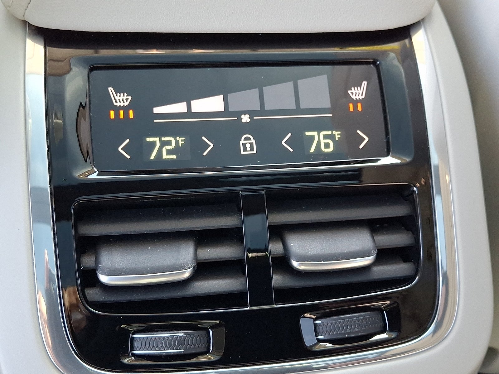 2025 Volvo XC60 Ultra