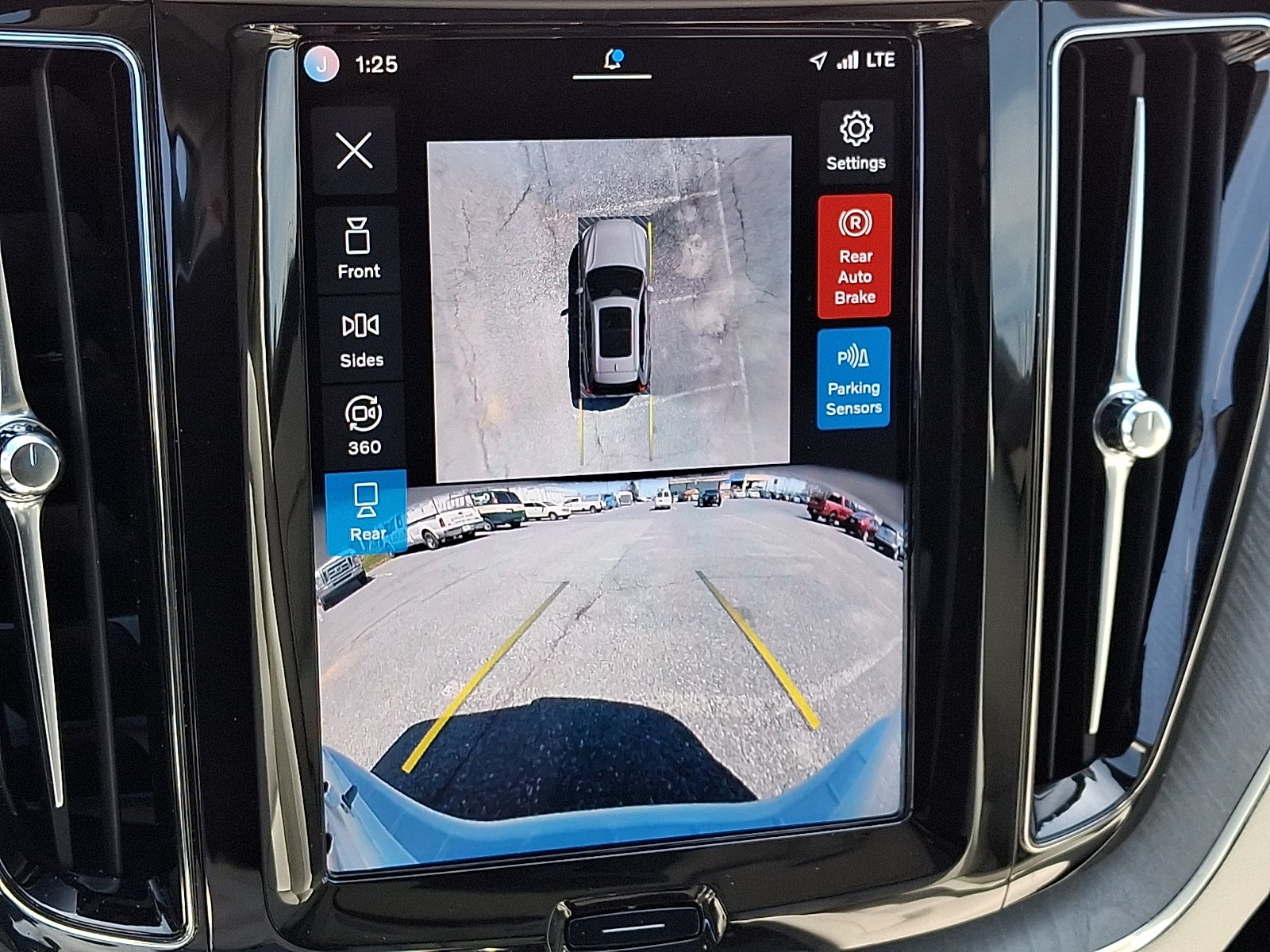 2025 Volvo XC60 Ultra